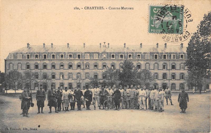 Carte postale ancienne Chartres - Caserne Marceau à Chartres