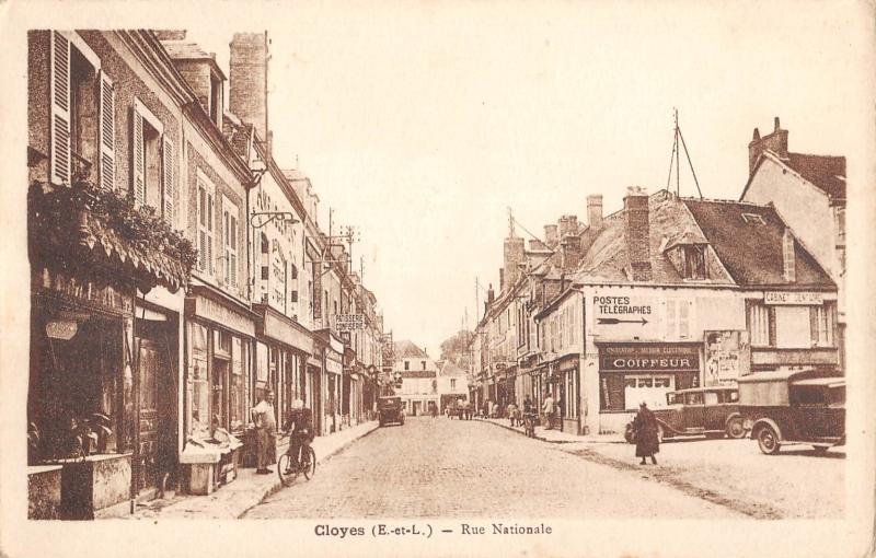 Carte postale ancienne Cloyes - Rue Nationale