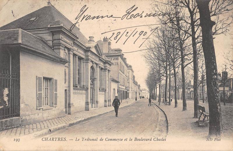 Carte postale ancienne Chartres - Le Boulevard De Commerce Et Boulevard Chasles à Chartres