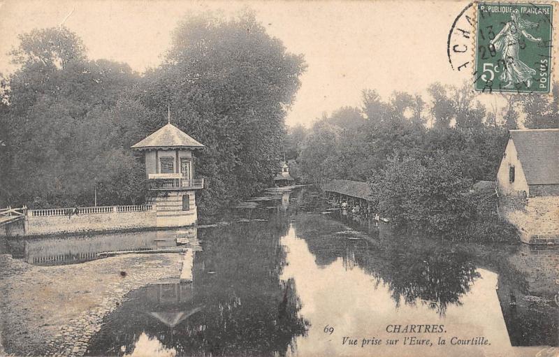 Carte postale ancienne Chartres - Vue Prise Sur L'Eure - La Courtille à Chartres