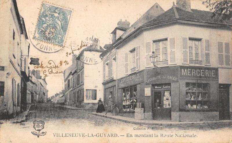 Carte postale ancienne Villeneuve La Guyard - En Montant La Route Nationale à Villeneuve-la-Guyard