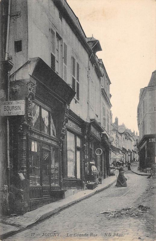 Carte postale ancienne Joigny - La Grande Rue à Joigny