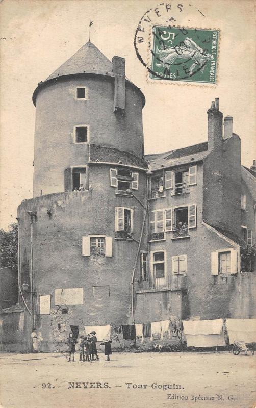 Carte postale ancienne Nevers - Tour Gauguin à Nevers