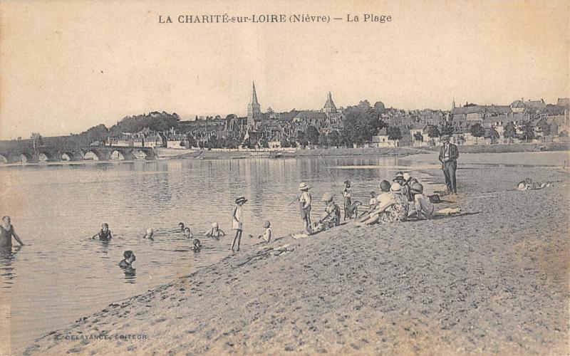 Carte postale ancienne La Charite Sur Loire - La Plage