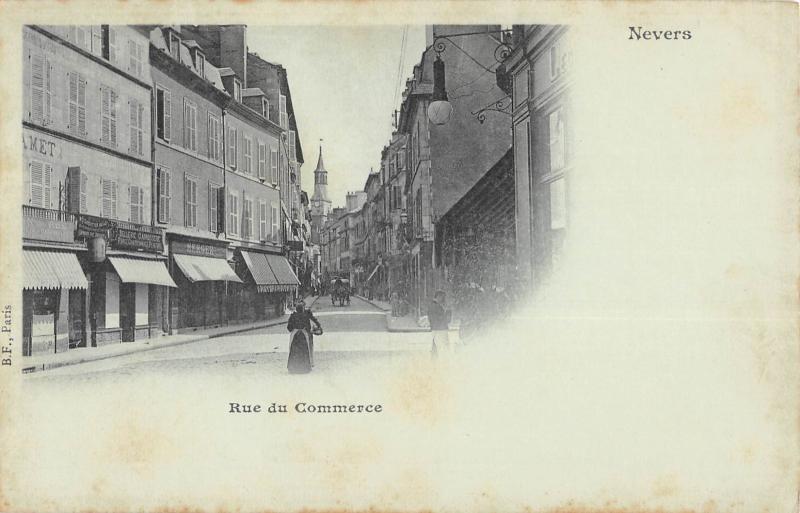 Carte postale ancienne Nevers - Rue Du Commerce à Nevers