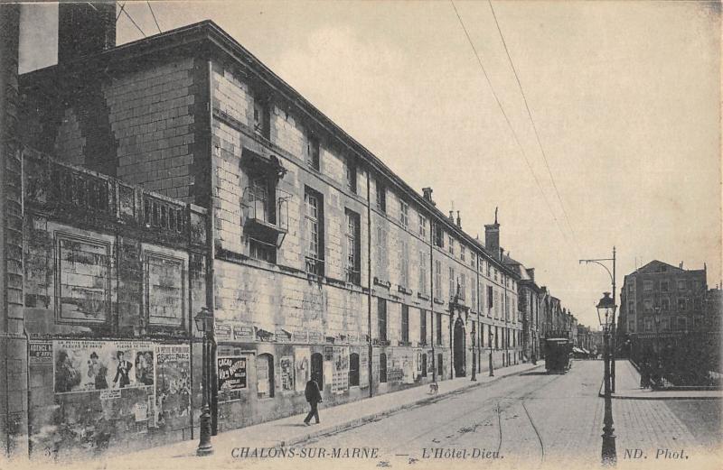 Carte postale ancienne Chalons Sur Marne - L'Hotel Dieu