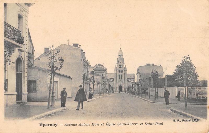Carte postale ancienne Epernay - Avenue Auban Moet à Épernay