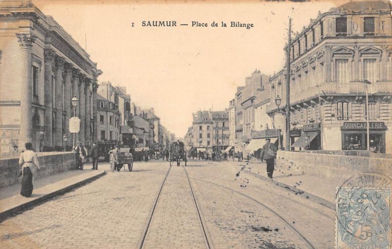 Carte postale ancienne Saumur - Place De La Bilange à Saumur