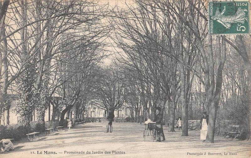 Carte postale ancienne Le Mans - Promenade Du Jardin Des Plantes au Mans