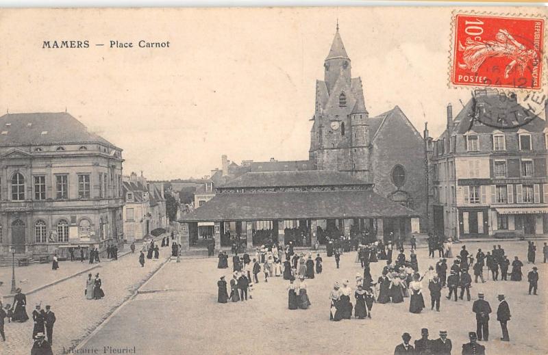 Carte postale ancienne Mamers - Place Carnot à Mamers