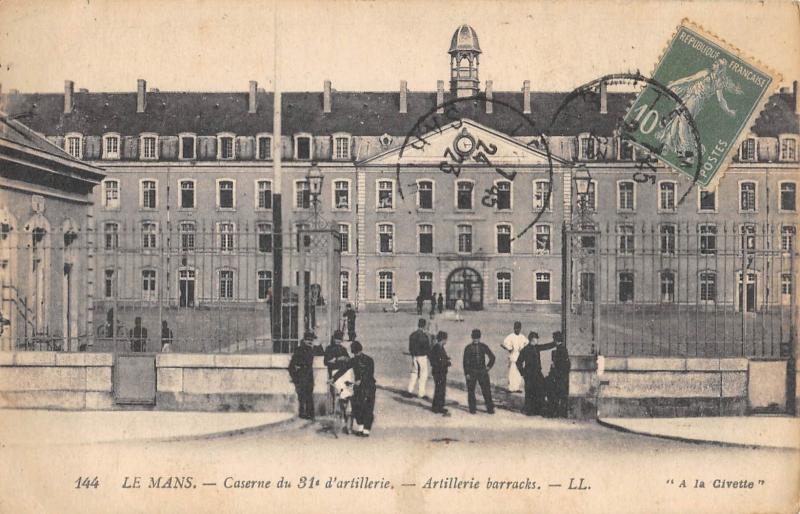 Carte postale ancienne Le Mans - Caserne Du 31e D'Artillerie au Mans