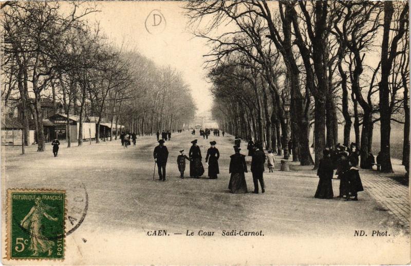 Carte postale ancienne Caen - Le Cour Sadi-Carnot à Caen