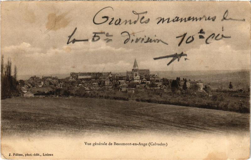 Carte postale ancienne Beaumont-en-Auge - Vue générale à Beaumont-en-Auge