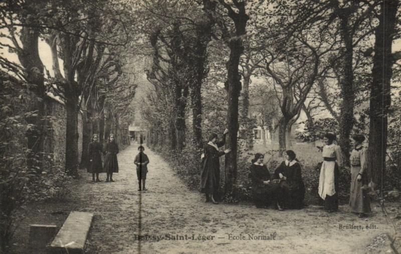 Carte postale ancienne Boissy Saint Léger-Ecole Normale à Boissy-Saint-Léger
