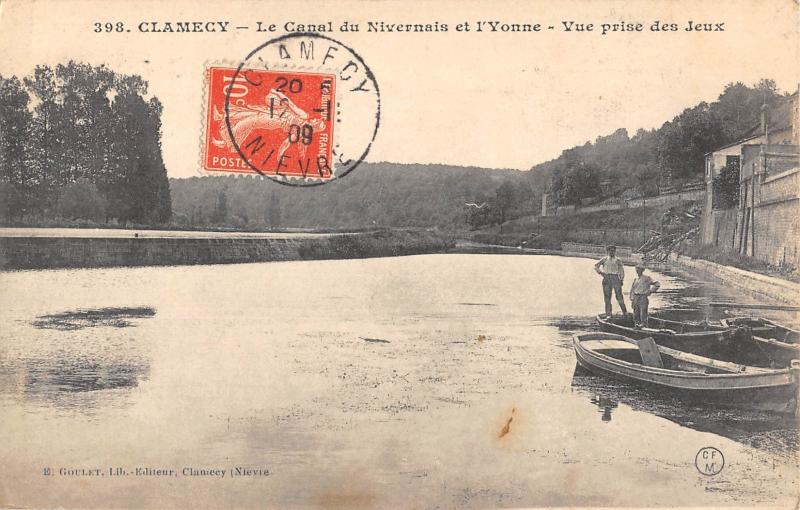 Carte postale ancienne Clamecy - Le Canal Du Nivernais Et L'Yonne - Vue Prise Des Jeux à Clamecy