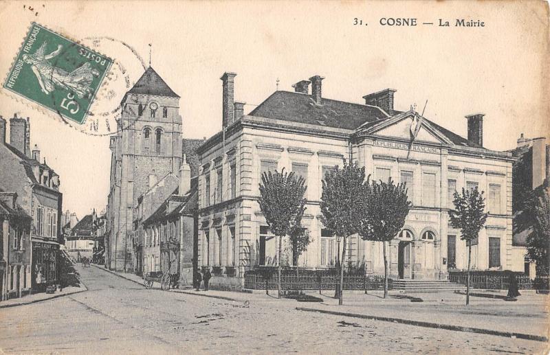 Carte postale ancienne Cosne - La Mairie