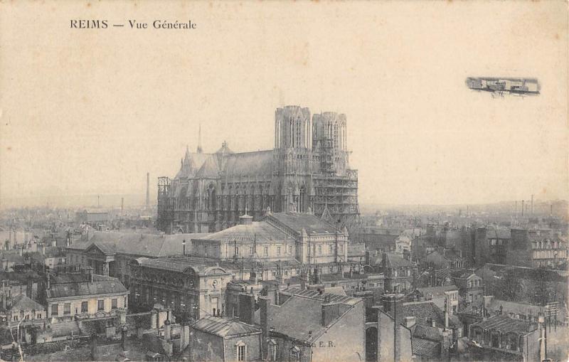 Carte postale ancienne Reims - Vue Generale - Aeroplane à Reims