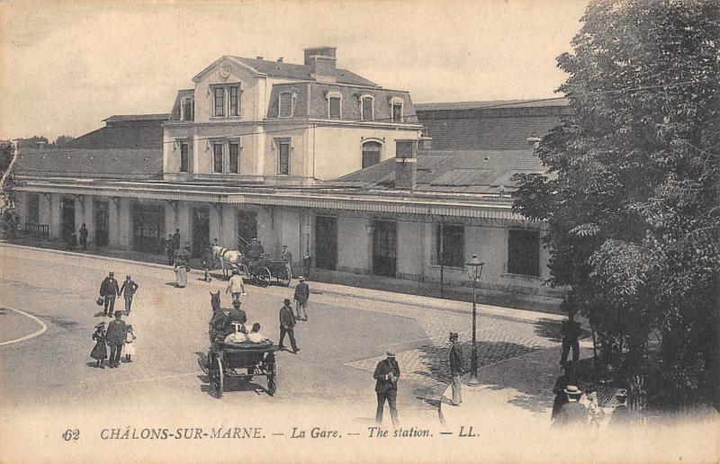 Carte postale ancienne Chalons Sur Marne - La Gare
