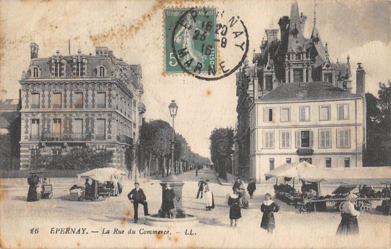Carte postale ancienne Epernay - La Rue Du Commerce à Épernay
