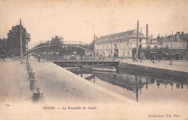 Carte postale ancienne Reims - La Passerelle Du Canal à Reims