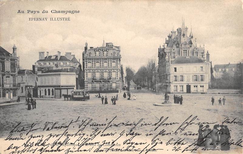 Carte postale ancienne Epernay - Place De La Republique Et Rue Du Commerce à Épernay