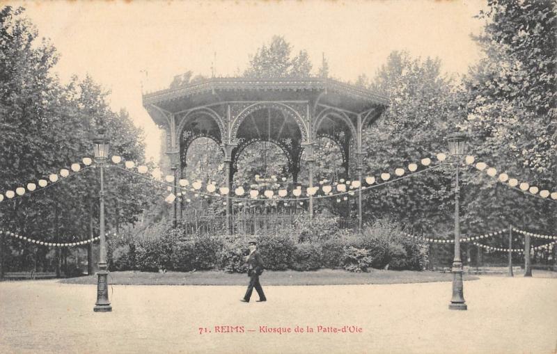 Carte postale ancienne Reims - Kiosque De La Patte D'Oie à Reims
