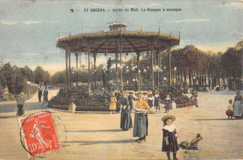 Carte postale ancienne Angers - La Jardin Du Mail - Le Kiosque A Musique à Angers