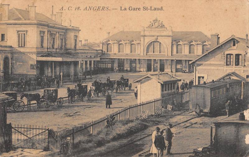 Carte postale ancienne Angers - La Gare Saint Laud à Angers