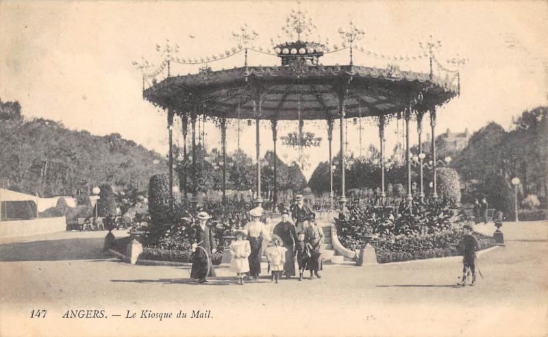Carte postale ancienne Angers - Le Kiosque Du Mail à Angers