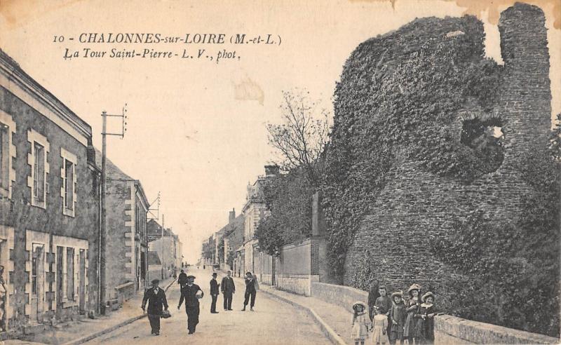 Carte postale ancienne Chalonnes Sur Loire - La Tour Saint Pierre à Chalonnes-sur-Loire
