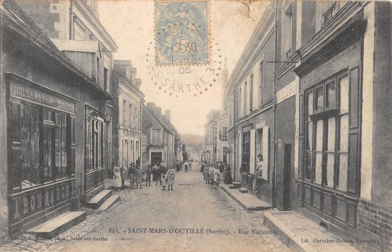 Carte postale ancienne Saint Mars D'Outille - Rue Nationale à Saint-Mars-d'Outillé