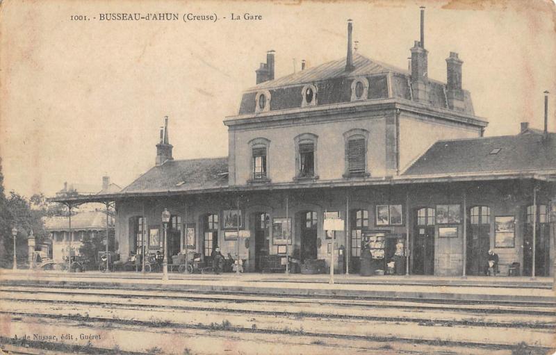 Carte postale ancienne Busseau D'Ahun - La Gare
