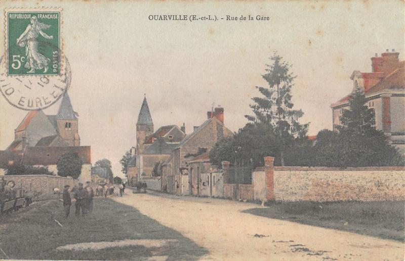 Carte postale ancienne Ouarville - Rue De La Gare à Ouarville