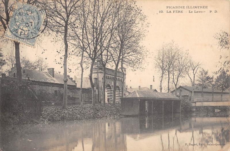 Carte postale ancienne La Fere - Le Lavoir à La Fère