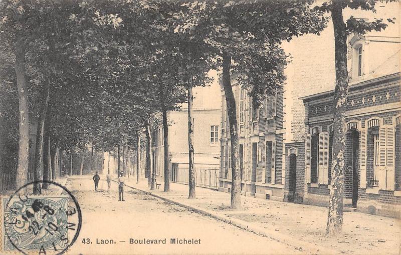 Carte postale ancienne Laon - Boulevard Michelet à Laon
