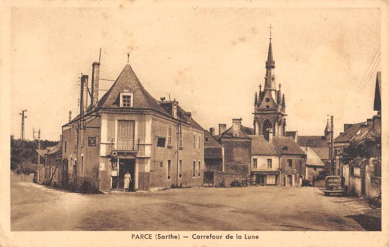 Carte postale ancienne Parce - Carrefour De La Lune