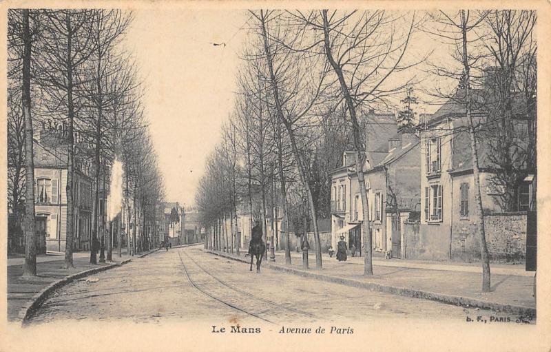 Carte postale ancienne Le Mans - Avenue De Paris au Mans