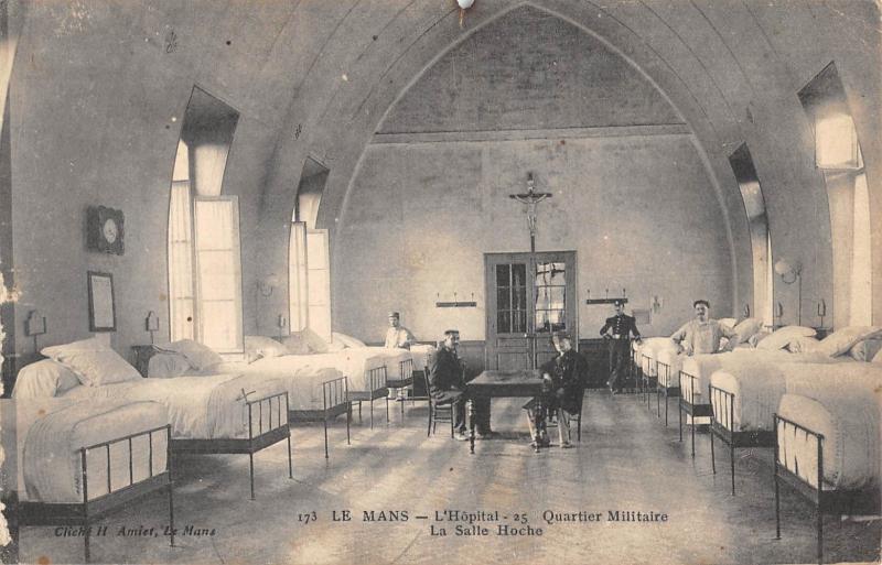 Carte postale ancienne Le Mans - L'Hopital 25 - Quartier Militaire - La Salle Hoche au Mans