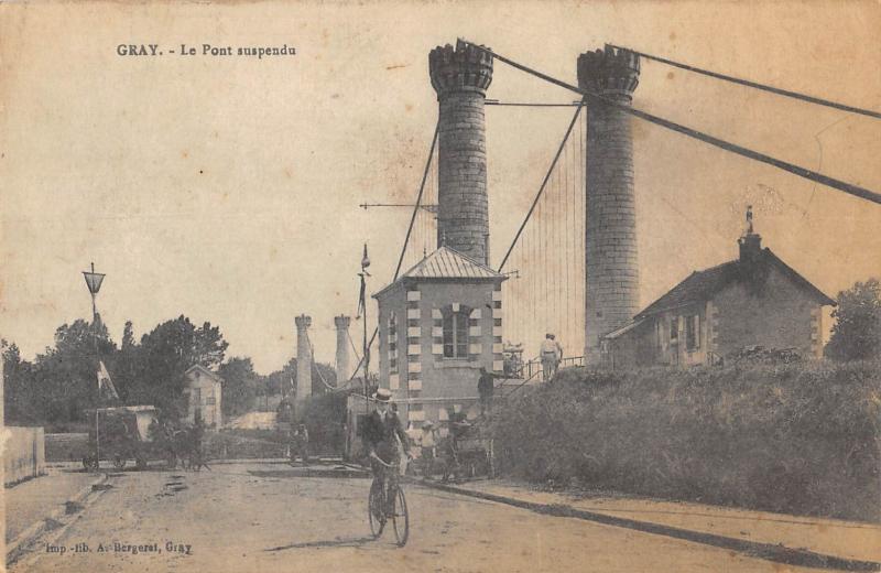 Carte postale ancienne Gray - Le Pont Suspendu à Gray
