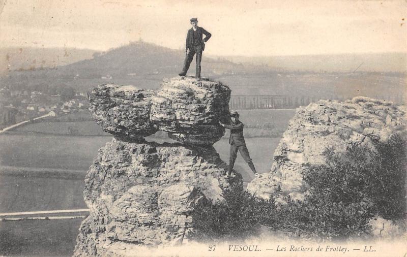 Carte postale ancienne Vesoul - Les Rochers De Frottey à Vesoul