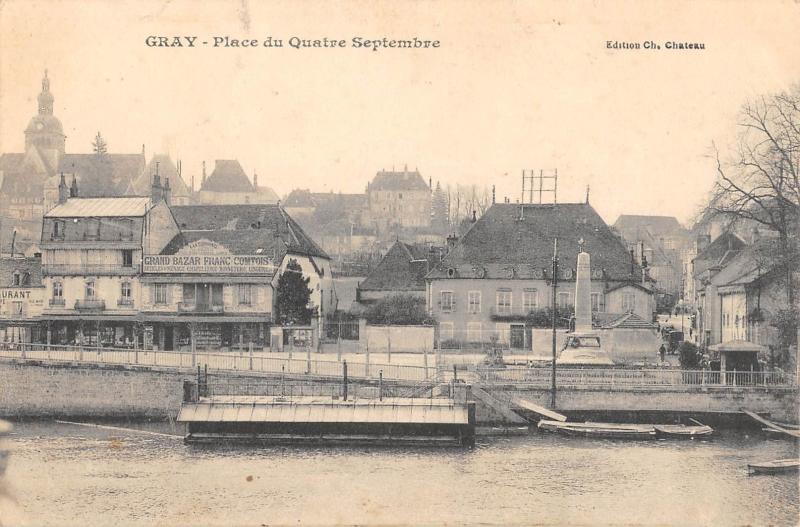 Carte postale ancienne Gray - Place Du 4 Sepembre à Gray