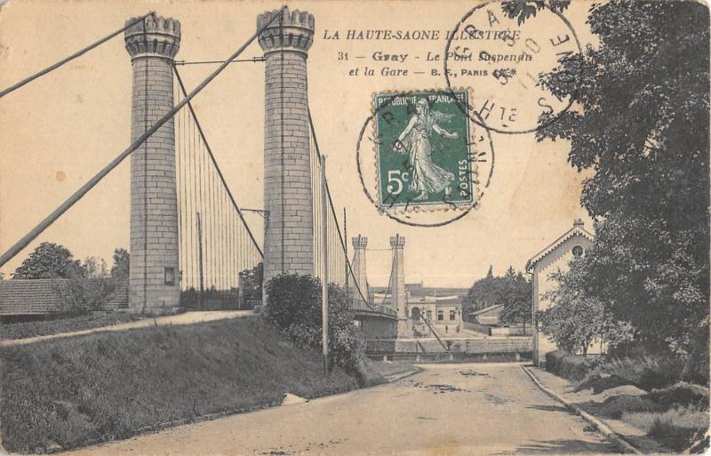 Carte postale ancienne Gray - Le Pont Suspendu Et La Gare à Gray