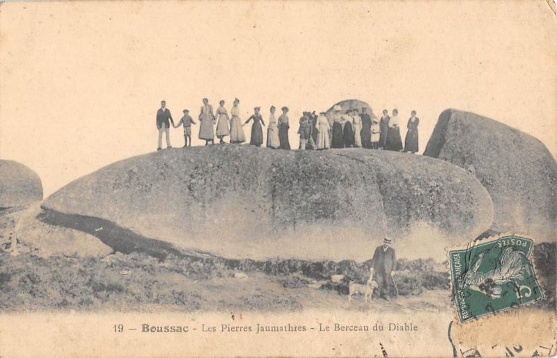 Carte postale ancienne Boussac - Les Pierre Jaumathres - Le Berceau Du Diable à Boussac