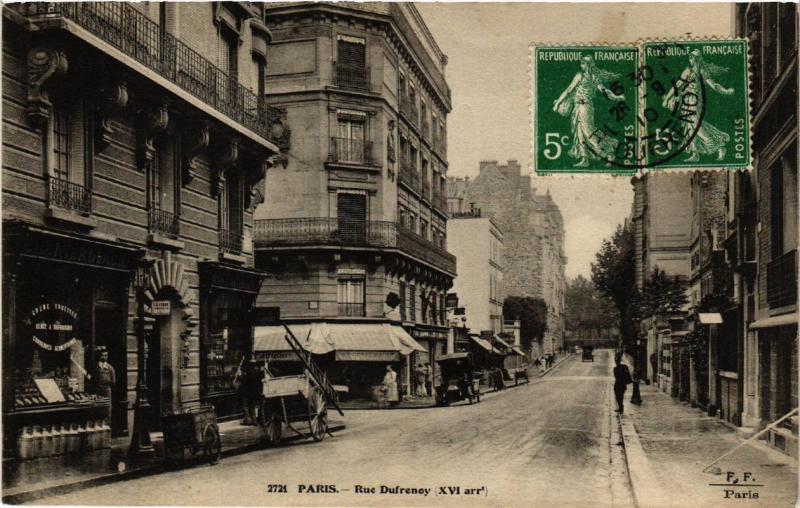 Carte postale ancienne Rue Dufrenoy à Paris 16e