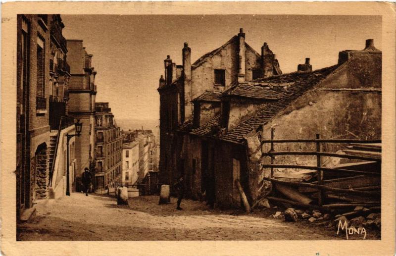 Carte postale ancienne Montmartre - La Rue du Mont-Cenis et la Maison de Mimi Pinson à Paris 18e