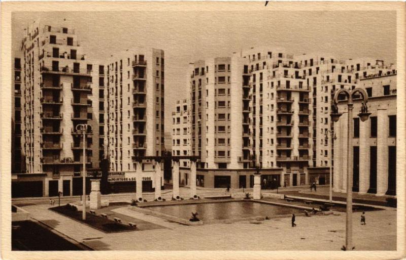 Carte postale ancienne Villeurbanne Nouveau Centre d'Urbanisme à Villeurbanne