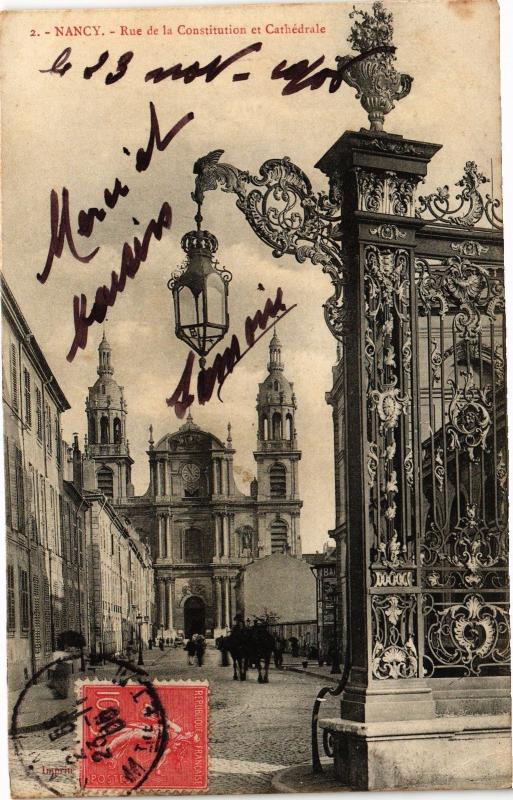 Carte postale ancienne Nancy-Rue de la Constitution et Cathédrale à Nancy