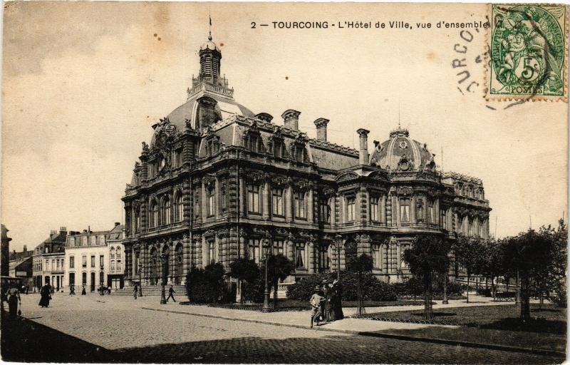 Carte postale ancienne Tourcoing-L'Hotel de Ville vue d'ensemble à Tourcoing