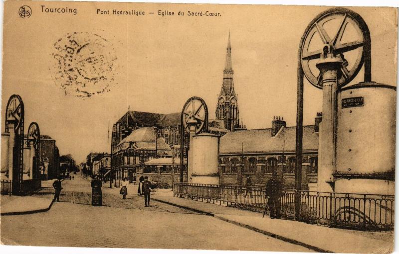 Carte postale ancienne Tourcoing-Pont Hydraulique-Eglise du Sacre Coeur à Tourcoing