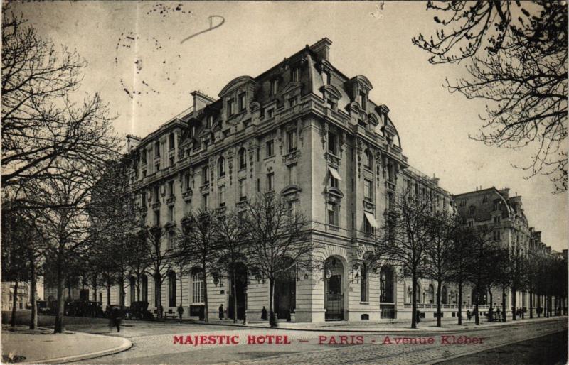 Carte postale ancienne Majestic Hôtel - Avenue Kléber à Paris 16e